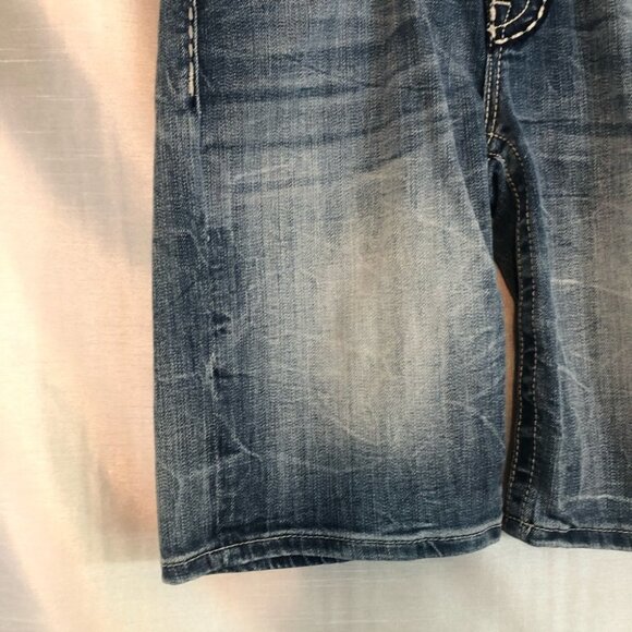 Miss Me Boyfriend Bermuda Denim  Med Wash Shorts Ladies 26 - Picture 5 of 14